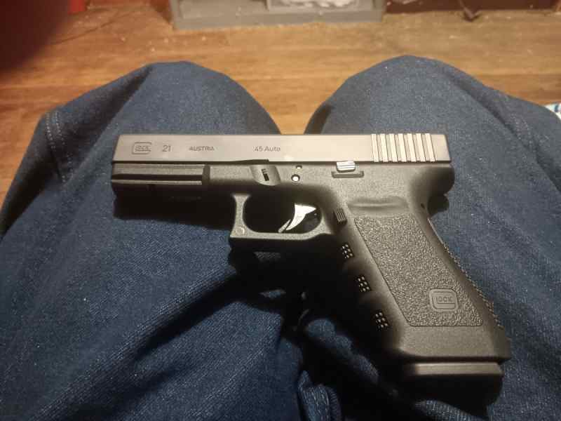 LNIB GLOCK 21 SF  