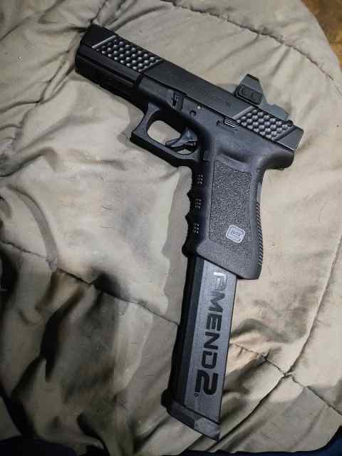 Glock 17 gen 3 grey ghost slide with red dot sight